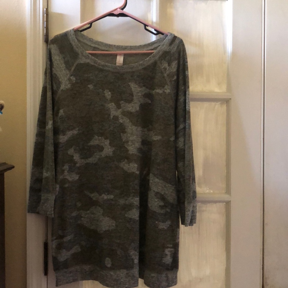 Large lounge sweater
